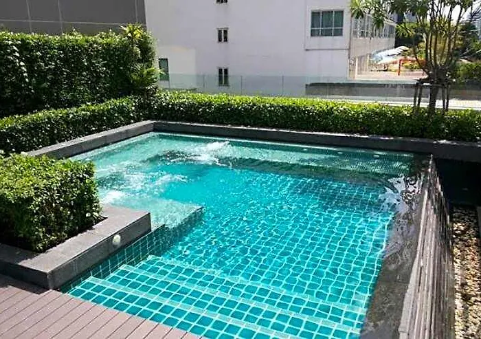 Aparthotel Luxury @ Bts Nana 3*